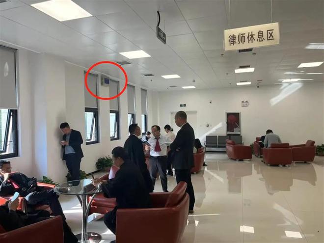 律师碰掉法院手机信号屏蔽器被罚，河南省工信厅：法院未获许可使用该设备