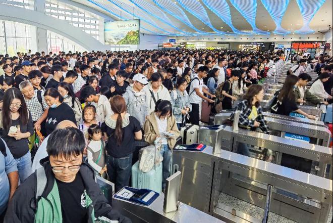 广州至湛江等区间在铁路返程高峰客流相对集中！余票情况公布