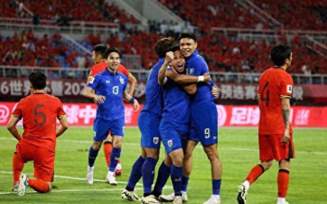 3-2！亚洲第15杀疯了：4连胜轰18球+头名进4强却被国足挤出18强赛-梵星网