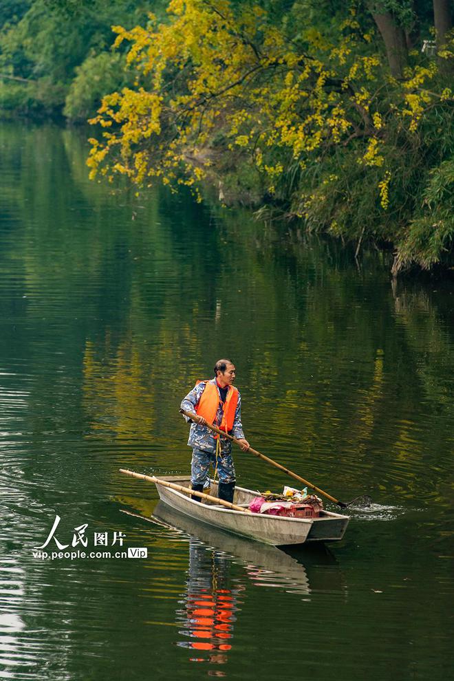 重庆：“河长制”守护美丽河湖