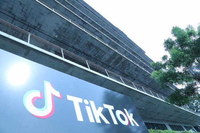 美国议员敦促苹果、谷歌明年1月从应用商店移除TikTok